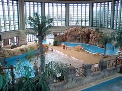 「【2026夏休み】大阪のおでかけ最新人気ランキングTOP10 室内プール・仕事体験・遊園地」の写真