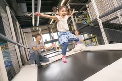 「【2026夏休み】愛知のおでかけ最新人気ランキングTOP10 室内遊び場からプールまで」の写真