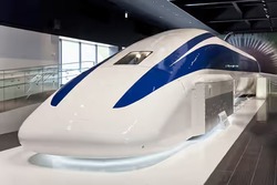 「【山梨2026】夏休みのおでかけ最新人気ランキングTOP10 プール・リニア・宝石発掘まで」の写真