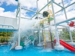 「【神奈川県】夏休みのおでかけ人気ランキングTOP10 室内遊園地・プール・体験施設も」の写真