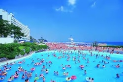 「【神奈川県】夏休みのおでかけ人気ランキングTOP10 室内遊園地・プール・体験施設も」の写真