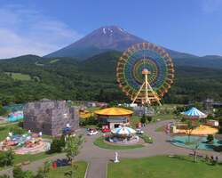 「県民限定で入園無料＆乗り放題も割引！涼しい富士山二合目の「ぐりんぱ」でお得フェア」の写真