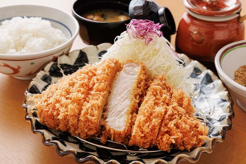 厚切り熟成180gロースかつランチ：1,969円