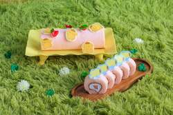 ポムポムプリンのふんわりいちごロールケーキ