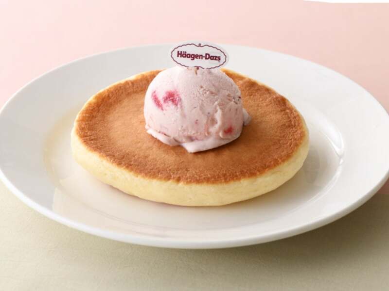 パンケーキ With ハーゲンダッツ ストロベリー