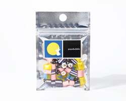 「光に透かすとうさぎが浮かぶ！PAPABUBBLEのど飴・お月見シリーズが8月27日より発売」の写真