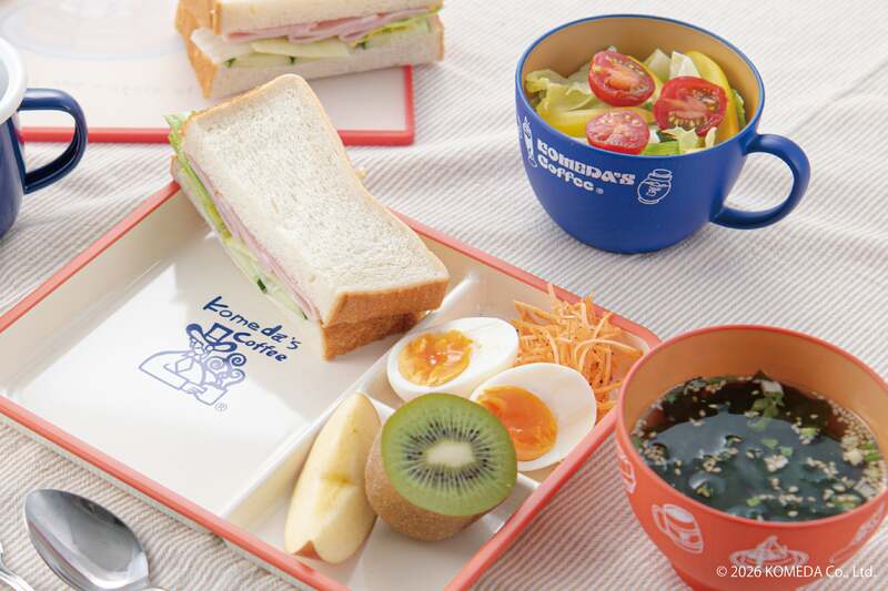 ランチプレート2,310円／木目スープボウル1,320円／木目カップ1,650円