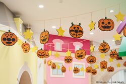 「仮装したアンパンマンと踊ろう♪横浜で秋のハロウィーンイベントが9月14日から開催」の写真
