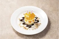 デニーズ「オレンジのショートケーキ〜マンゴーソースで月に見たてて」