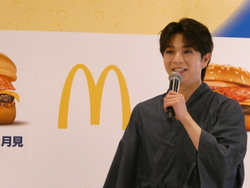 「M!LK＆イコラブも登場！マクドナルド2026「月見バーガー」記者発表＆試食レポート」の写真