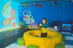 「子供実質無料で超お得！狭山スキー場「ウォーターフェス」割引チケットでSWも遊び放題」の写真