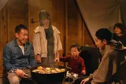 宍粟牛ステーキや鮎など旅先ならではの食材が並ぶBBQ