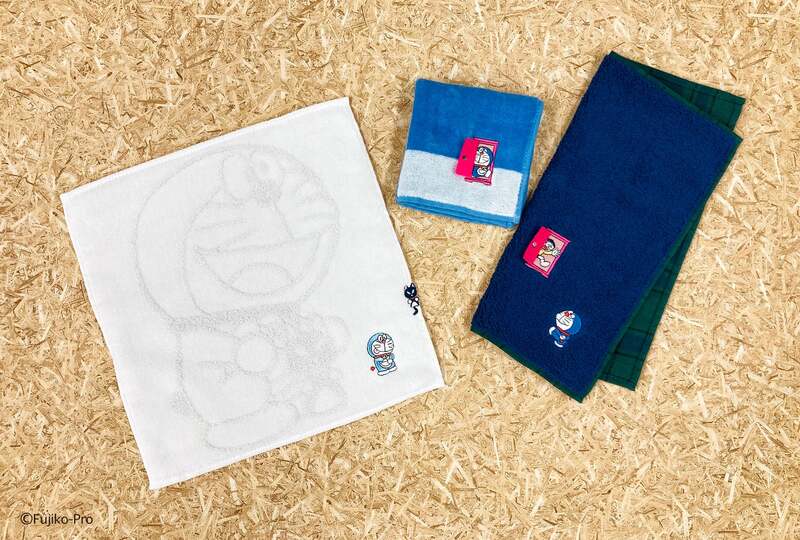 どこでもドアのアップリケ刺繍を施したタオルハンカチ