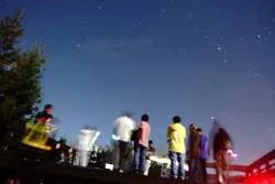 「秋の連休に！昼は縁日＆夜は天体観測と花火が楽しめる一日限定祭りが兵庫で　愛犬OK」の写真