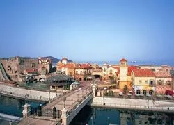 「【和歌山市・紀の川】人気おでかけスポットTOP10 屋内遊び場と海遊びが上位に」の写真