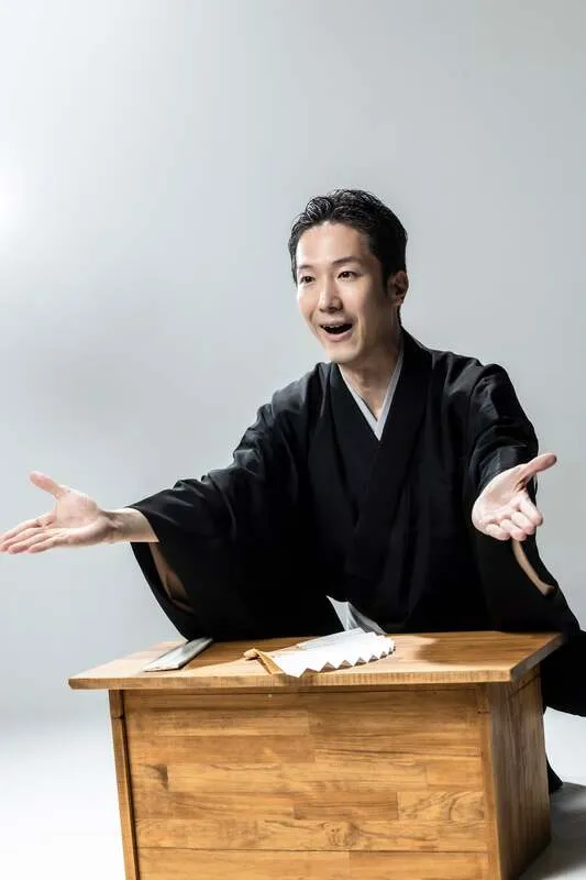 講談師・神田伊織
