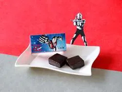 横濱煉瓦4個入（ウルトラマンパッケージ）
