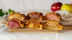 Apple Pockets「旬を味わい尽くす！りんご30種食べ比べ頒布会」