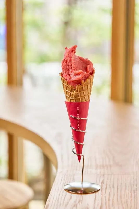 加藤農園の完熟いちごを使った「いちごソルベ」
