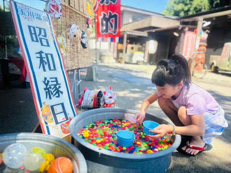 射的・スーパーボールすくい・ヨーヨーすくいなどが楽しめる昭和の縁日（150円〜）