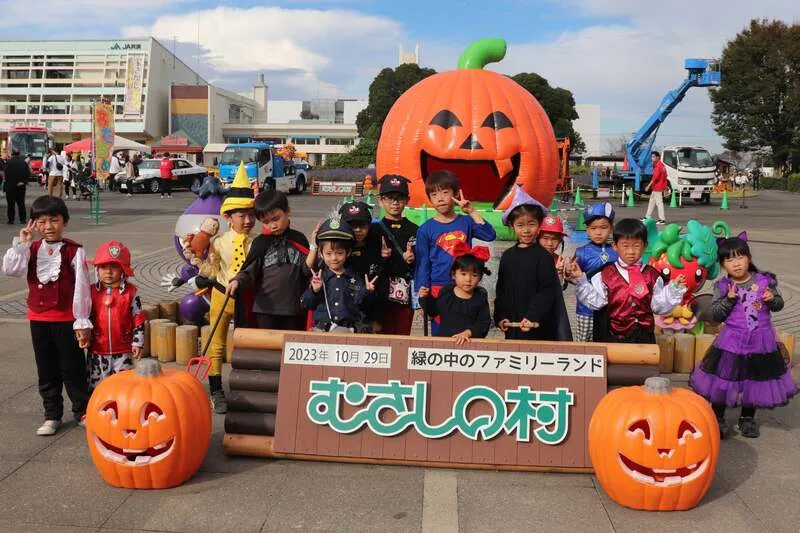 全身仮装でトリックオアトリート！
