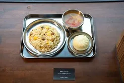 野崎とドラムのシンシー牢屋メシセット（2,090円）