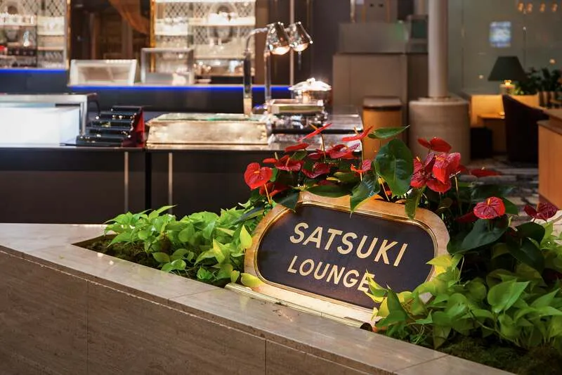 SATSUKI LOUNGEの店内の様子