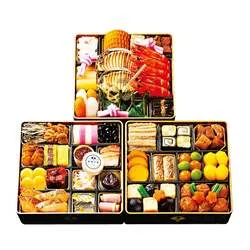 京都　下鴨茶寮監修　和おせち三段（4人前）