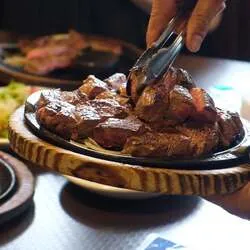「厚切りステーキ80分食べ放題『匠肉祭り』愛知・千葉で同時開催、小学生未満無料」の写真