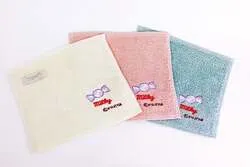 育てるタオル feel プチハンドタオル ミルキーデザイン 左からミスト／ロータス／フォグブルー 各1,760円
