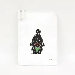 ブックポーチ ブラック・ベア 2,200円（税込）