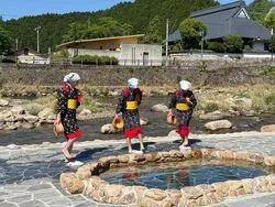 奥津温泉 足踏み洗濯実演