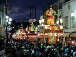 佐原の大祭　秋祭り（一堂に集結する山車　(C)香取市商工観光課）