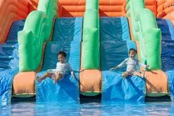「【沖縄市】子供に人気のおでかけスポットランキング 秋の行楽シーズンにおすすめ」の写真