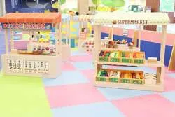 「平日1日900円で遊び放題！新潟県初の屋内遊び場「のびっこジャンボ」が新発田にOPEN！」の写真