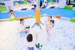 「平日1日900円で遊び放題！新潟県初の屋内遊び場「のびっこジャンボ」が新発田にOPEN！」の写真