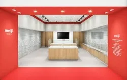 「明治ミルクチョコレート100周年展」イメージ