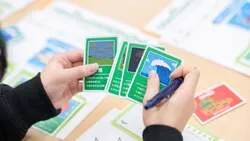 カードゲーム「サスネタ！」で発想（過去に開催した類似イベントの様子）