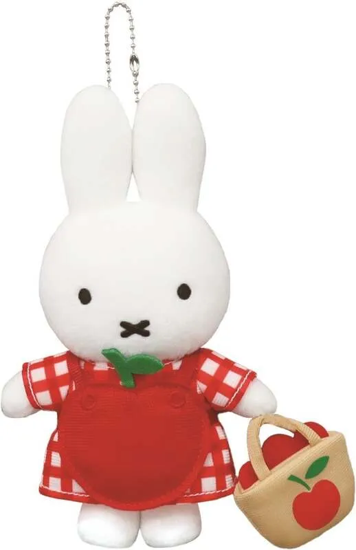 「りんごを買ってなにを作ろうかな？ワクワク」リンゴエプロンマスコット（2,420円）