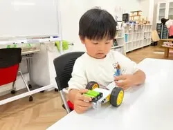 車型ロボットを走らせよう！