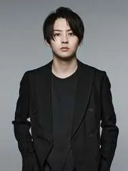 サンタさん役の声を担当する牧島輝さん