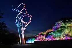 teamLab《Pillar of Constant Flux》（レンダリング）