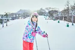 「小学生リフト無料！軽井沢プリンスホテルスキー場が県内最速の10月31日オープン」の写真