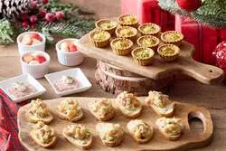 「いちごスイーツやローストターキーも！名古屋のホテルでクリスマス＆いちごのブッフェ」の写真