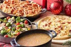 「いちごスイーツやローストターキーも！名古屋のホテルでクリスマス＆いちごのブッフェ」の写真