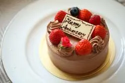 「いちごスイーツやローストターキーも！名古屋のホテルでクリスマス＆いちごのブッフェ」の写真