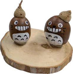 どんぐりでつくった作品
