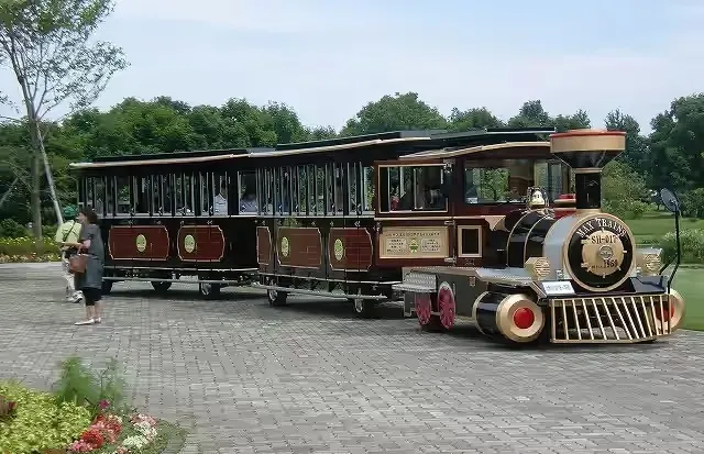 30分間隔で運行するSLバスは、途中下車（2回）も可能です