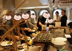 「小麦アレルギーの子も家族と同じ料理を！　神戸でグルテンフリーのハロウィンブッフェ」の写真