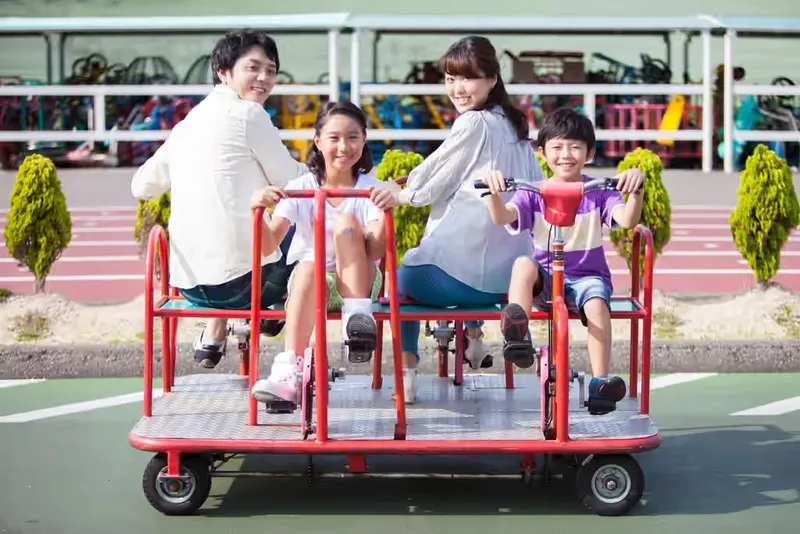 まちなかでは見たことのない自転車がいっぱい！